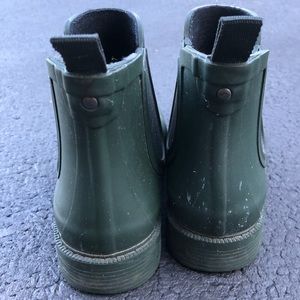 madewell chelsea rain boot